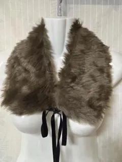 [新品]ブラウンフェイクファー リボン付きショール