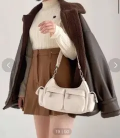 ボア襟付きブラウンジャケット