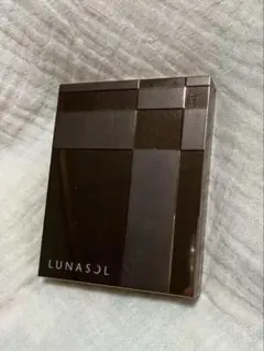 LUNASOL スリーディメンショナル アイズ 02 ソフトベージュ
