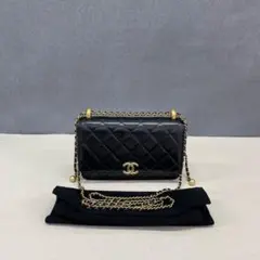 CHANEL ブラック ショルダーバッグaw