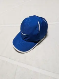 NIKE Feather Light Adjustable Cap
