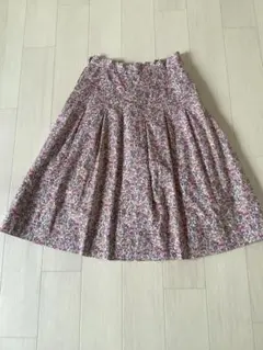 リバティ柄　膝丈フレアスカート