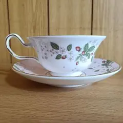 未使用品 ウェッジウッドワイルドストロベリーブルーム 　カップ＆ソーサー