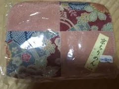 未使用　京ちりめん 花柄ピンクポーチ　和柄