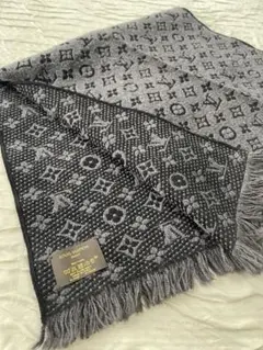 LOUIS VUITTON モノグラム　クラシック　マフラー