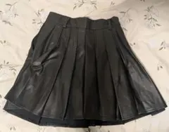 ブラック レザー プリーツミニスカート
