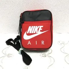 NIKE ナイキ　ショルダーバッグ　ランチバッグ　保冷　保温　レッド