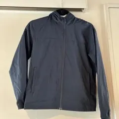 ユニクロ　ポケッタブルパーカー　150 UV 上着　ネイビー　UNIQLO