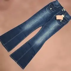 フレアデニム　ストレッチジーンズ　レディース