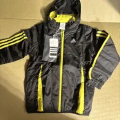 新品タグ付き　アディダス　裏起毛ナイロン　アウター　コート　130