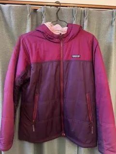 Patagonia パタゴニア ダウン ボア リバーシブル フーディ ジャケットのサムネイル