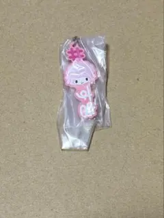 ピンクのキャラクターキーホルダー