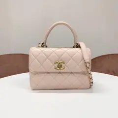 シャネル トレンディCC ラムスキン ココマーク ターンロック ロゴ バッグのサムネイル