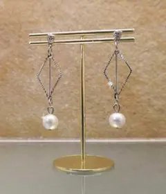 パール×ダイヤ×シルバーの上品な大人ピアス　ダイヤ　EA-100213