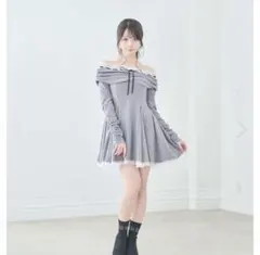 Rosé Muse Off shoulder lace mini o/p