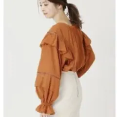 ◆ ラッフルフリル ブラウス ◆