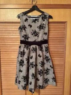 tocco closet チェック柄 花柄 ノースリーブワンピースのサムネイル