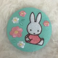 ミッフィー 刺繍缶バッチ
