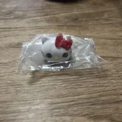 ハローキティガチャ　喜怒哀楽ファッションリングコレクション　ぐるぐる