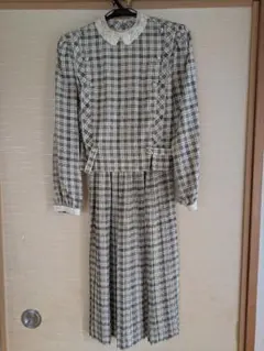 ワンピース 白 長袖