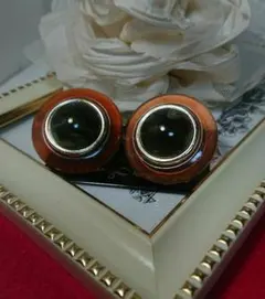 Item thumbnail for item 03747d12-f593-4fb4-b8ba-b9fadf394e63