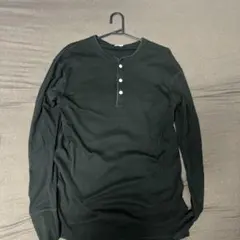 黒Tシャツ