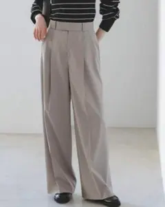 エステルツイルストレッチスラックスパンツ3 noble グレー　美品