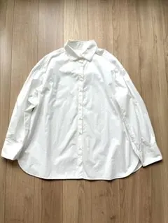 美品【Mila Owen】ミラオーウェン　メンズライクビッグシャツブラウス白のサムネイル