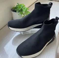 【美品】ZARA＊ハイカットソックススニーカー 黒 41 26.5cm