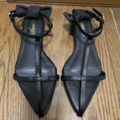 リボン付き ブラック フラットサンダル