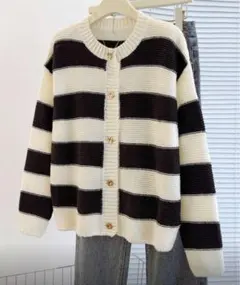 ボーダー金ボタン