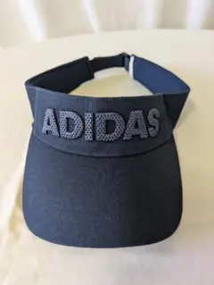 ADIDAS のネイビーの バイザー