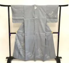 美品　草葉と流水と網代(あじろ) 蔦ひとつ紋　生紬付下げ袷1F畳紙