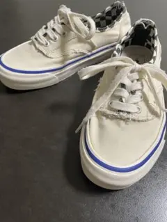 VANS VAULTラインから登場した限定モデルOG Authentic LXのサムネイル