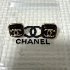 CHANEL スクエアピアス ノベルティのサムネイル