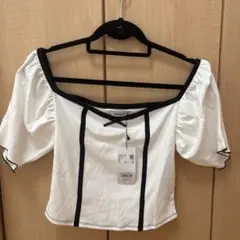FOREVER 21 オフショルダーTシャツ M ホワイト