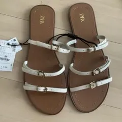 りんご様専用です☆タグ付き　ZARA ストラップサンダル