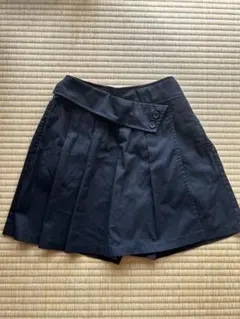 アーヴェヴェ　a.v.v. プリーツ　キュロット　ショートパンツ　黒　150㎝