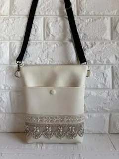 インド刺繍リボン×フェイクレザー　サコッシュ　ショルダーバッグ