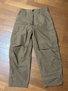 UNIQLO Cワイドフィットカーゴパンツ