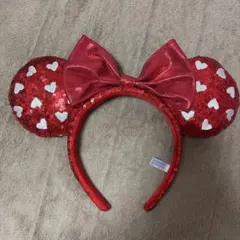 ミニー　カチューシャ　赤リボンスパンコール 赤いハート模様のカチューシャ