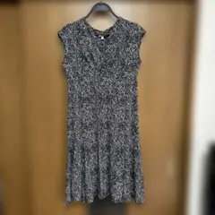 モノトーンストレッチワンピース　Mのサムネイル