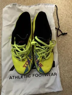 美品　ミズノ　フットサルシューズ！！23.5