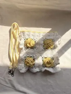 期間限定セール　編み物　かぎ編み　ハンドメイド　薔薇　巾着 ショルダーバッグ