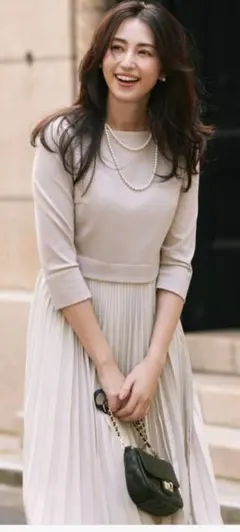 ⭐新品タグ付き　組曲　ジャージーコンビプリーツワンピース　ベージュ　セレモニー