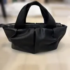 ビューティーユース黒いレザー風ショルダーバッグ