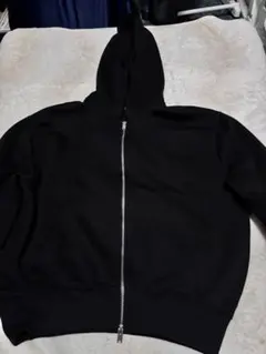 ジップパーカー