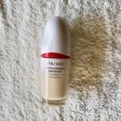 資生堂　エッセンススキングロウファンデーション 160 Shell