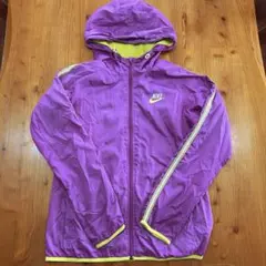 Nike ウィンドブレーカー ランニングウェア　トレーニングウェア　メッシュ裏地