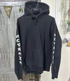 Supreme シュプリーム パーカー フード付き ブラック サイズMのサムネイル